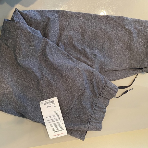 LULULEMON ON THE FLY 7/8 PANT Heather Black - Picture 4 of 7